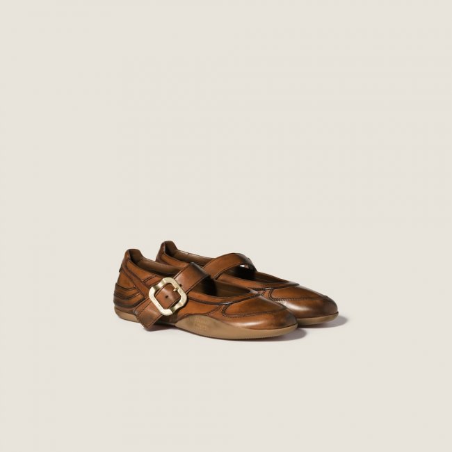 Miu Miu Gymnasium leather ballerinas with strap and buckle Cognac