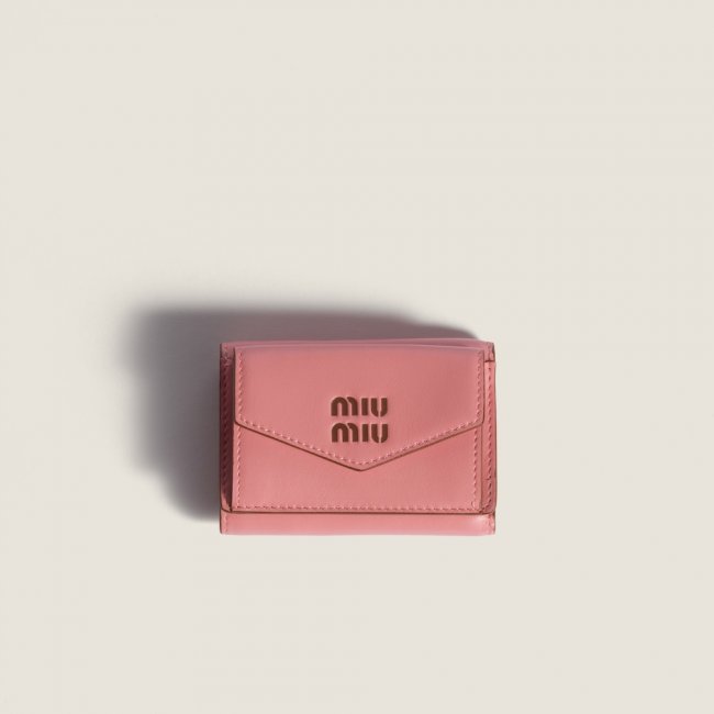 Miu Miu Small leather wallet Camelia / Cognac
