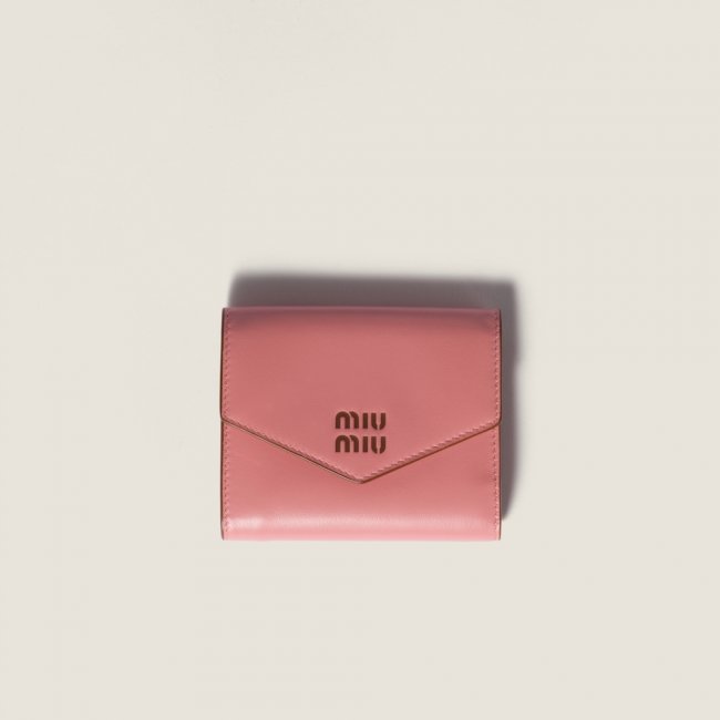 Miu Miu Small leather wallet Camelia / Cognac