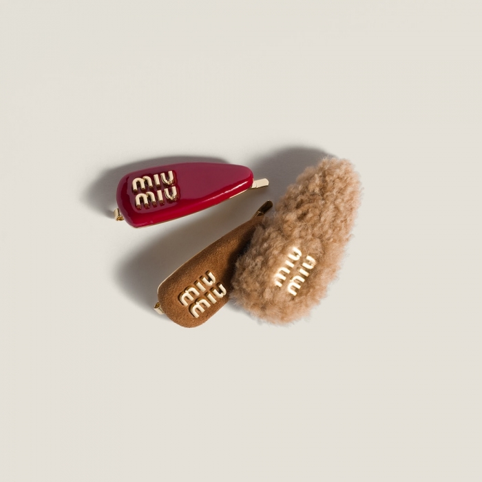 Miu Miu Set of leather, suede, and shearling hair clips - Caramel