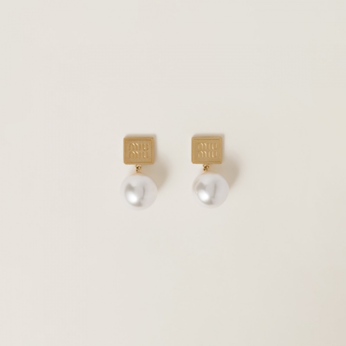 Miu Miu Metal and synthetic pearl earrings Gold / Cream