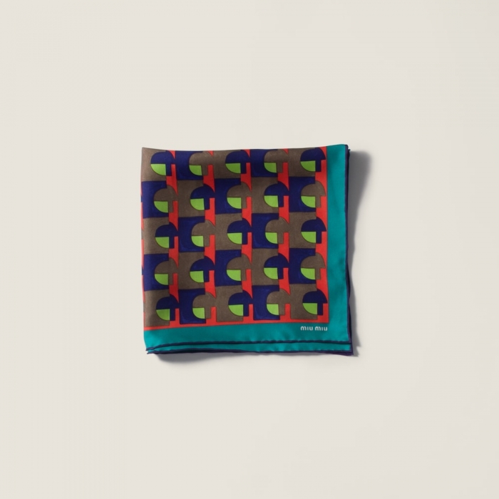 Miu Miu Printed silk scarf - Absinthe/Begonia Pink