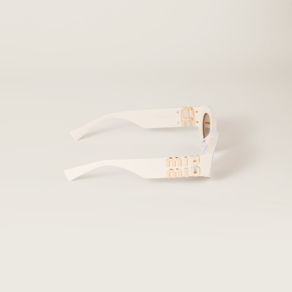 Miu Miu Glimpse sunglasses - Chocolate brown lenses