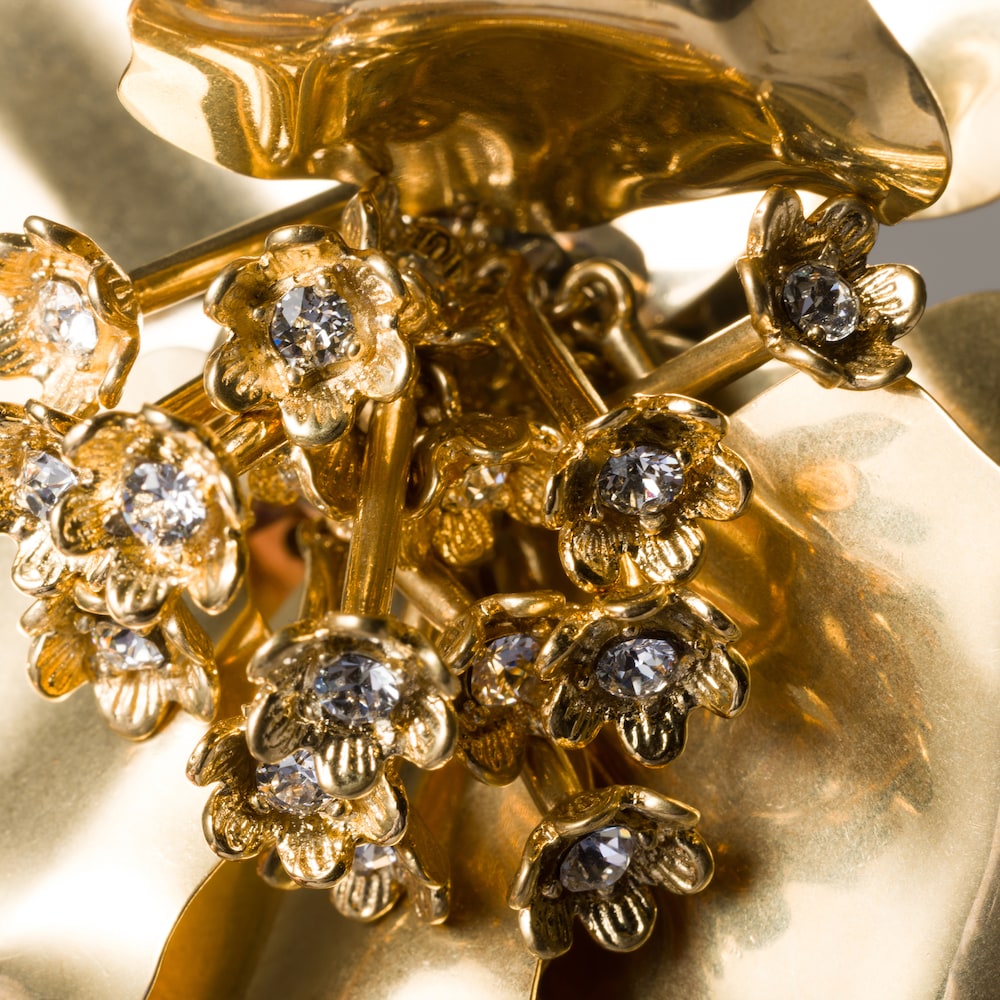 Miu Miu Metal brooch with crystals Gold / Crystal