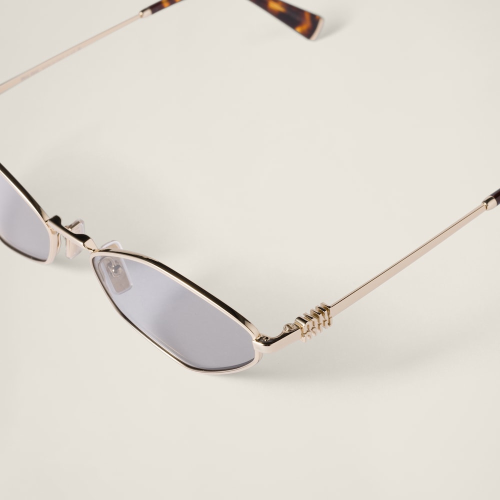 Miu Miu Logo sunglasses - Light Gray lenses