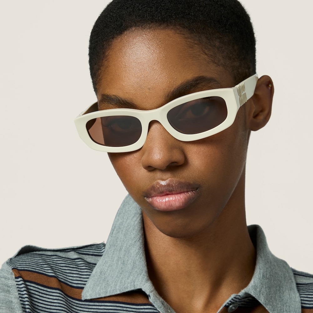 Miu Miu Glimpse sunglasses - Chocolate brown lenses