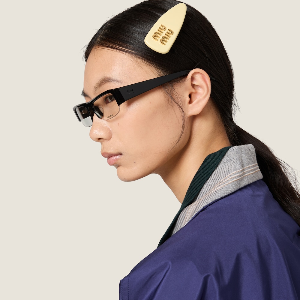 Miu Miu Patent leather hair clip - Butter Yellow